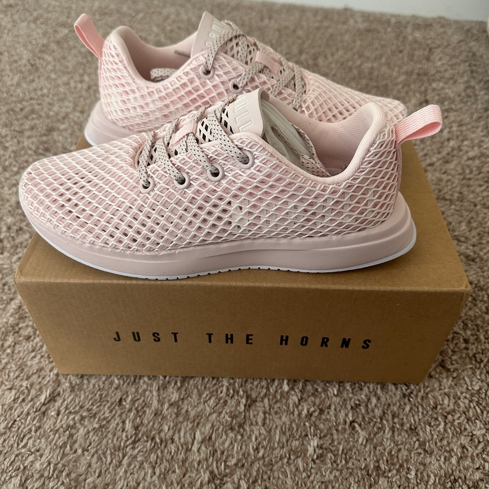 NOBULL Diamond Mesh Women’s Runner Shoe size 6.5 NEW in Box